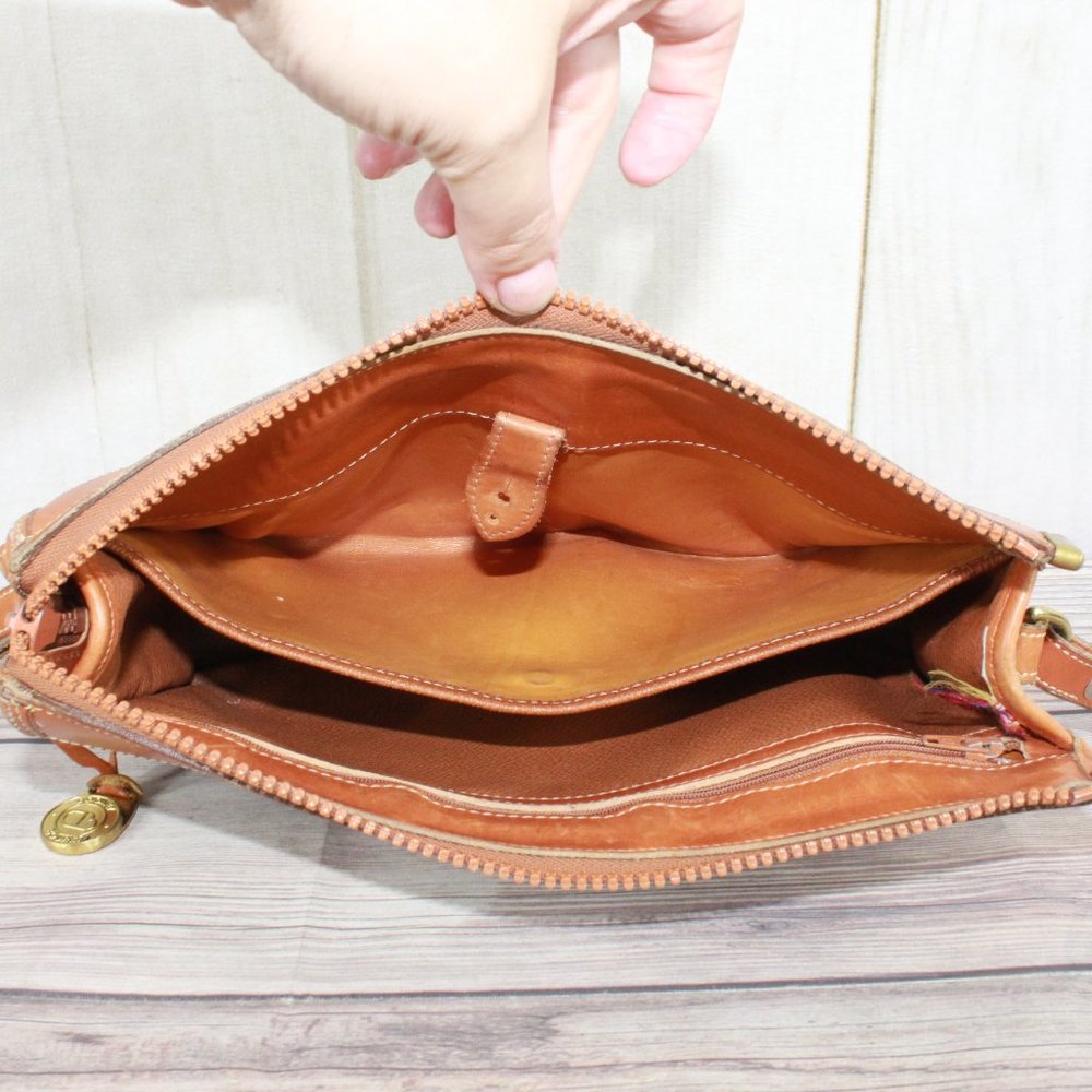 VTG Dooney & Bourke Shoulder Bag Crossbody - Picture 7 of 13